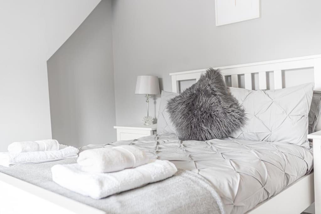 Luxury Townhouse In Workington Villa Екстериор снимка