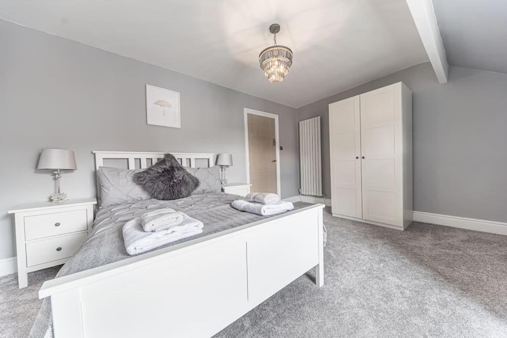 Luxury Townhouse In Workington Villa Екстериор снимка