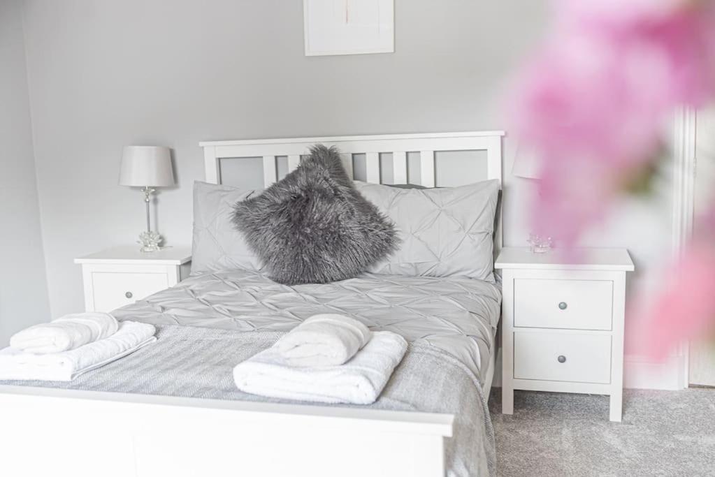 Luxury Townhouse In Workington Villa Екстериор снимка